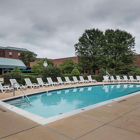Clarion Hotel & Conference Center Shepherdstown Bagian luar foto