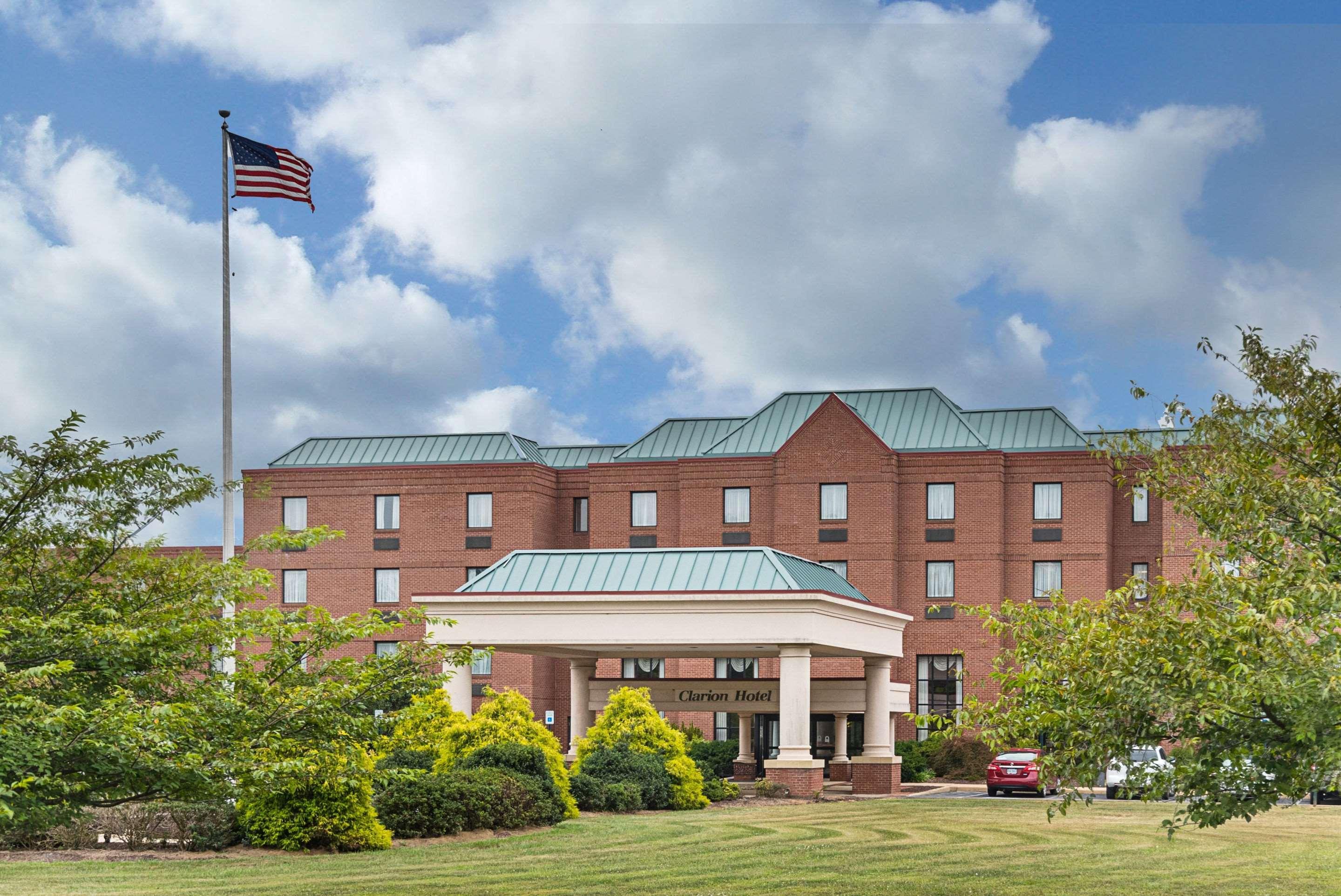 Clarion Hotel & Conference Center Shepherdstown Bagian luar foto