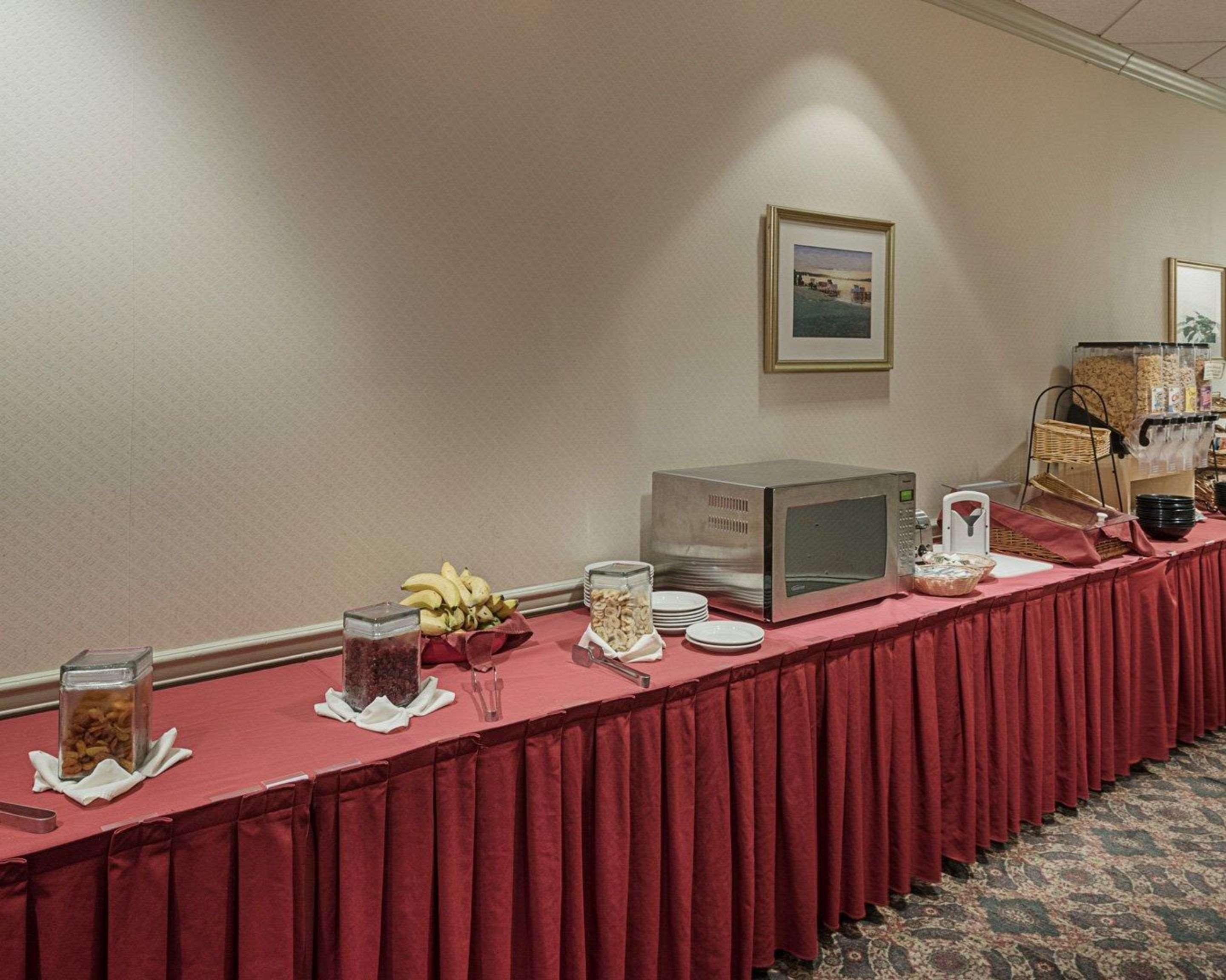 Clarion Hotel & Conference Center Shepherdstown Bagian luar foto