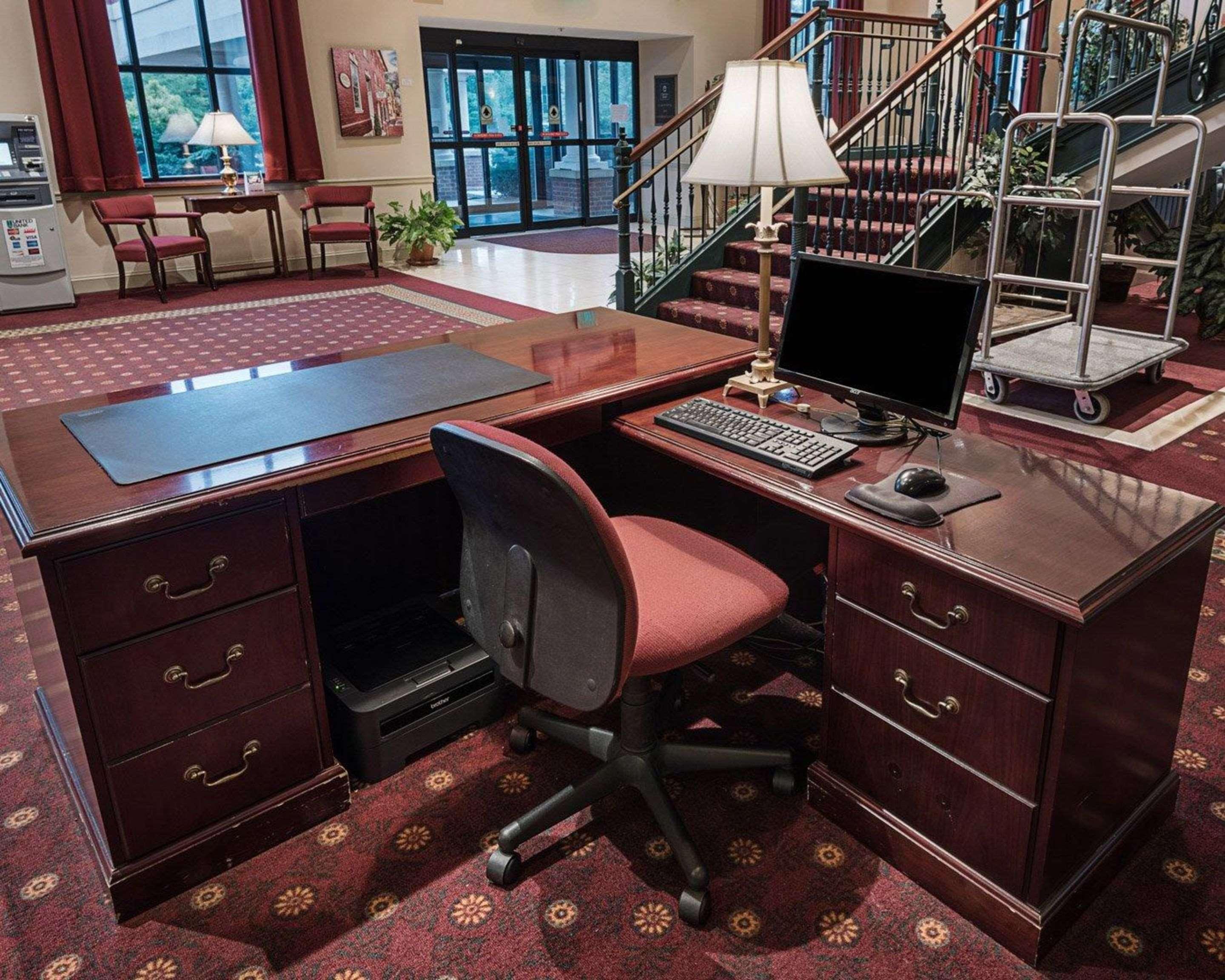 Clarion Hotel & Conference Center Shepherdstown Bagian luar foto