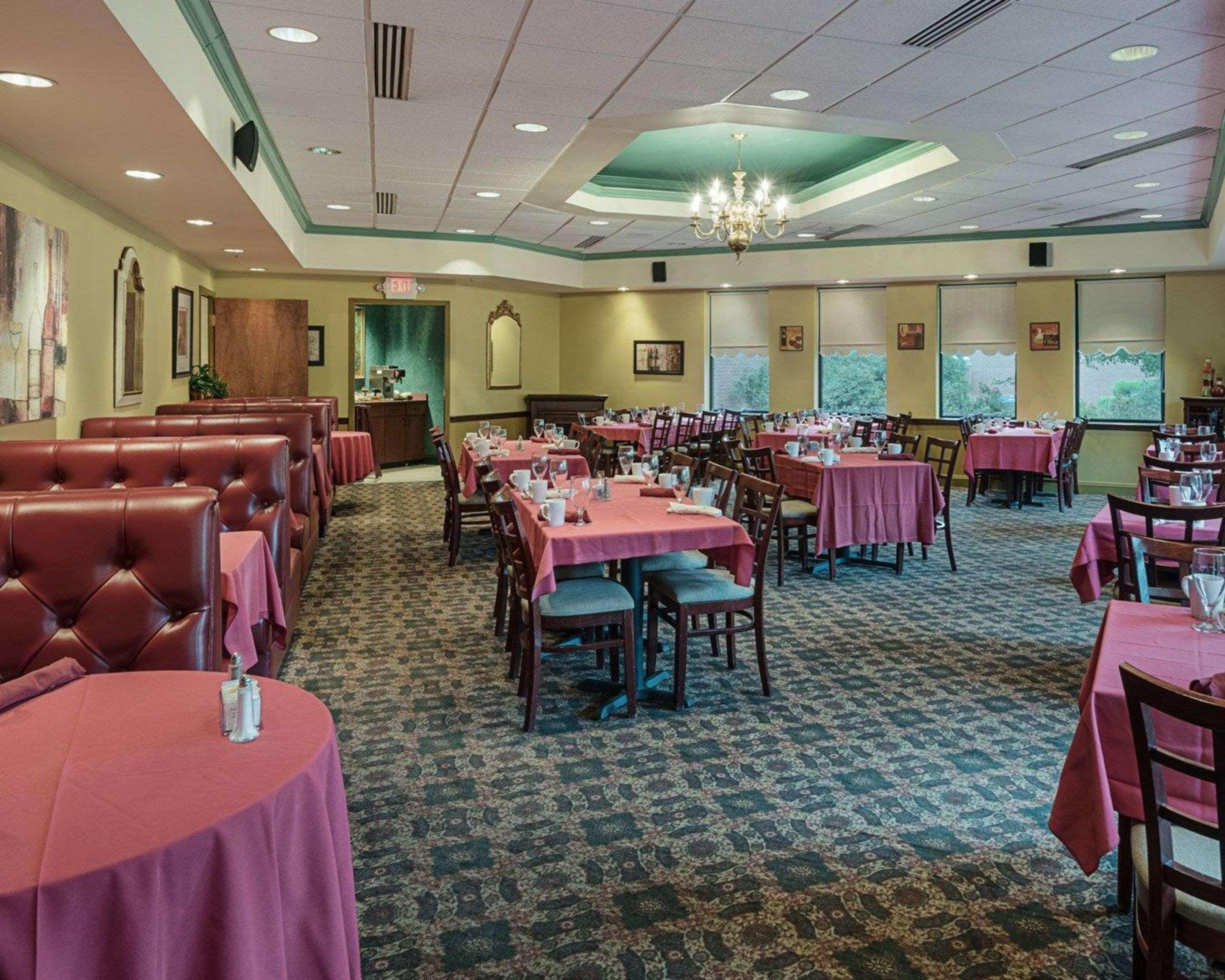 Clarion Hotel & Conference Center Shepherdstown Bagian luar foto