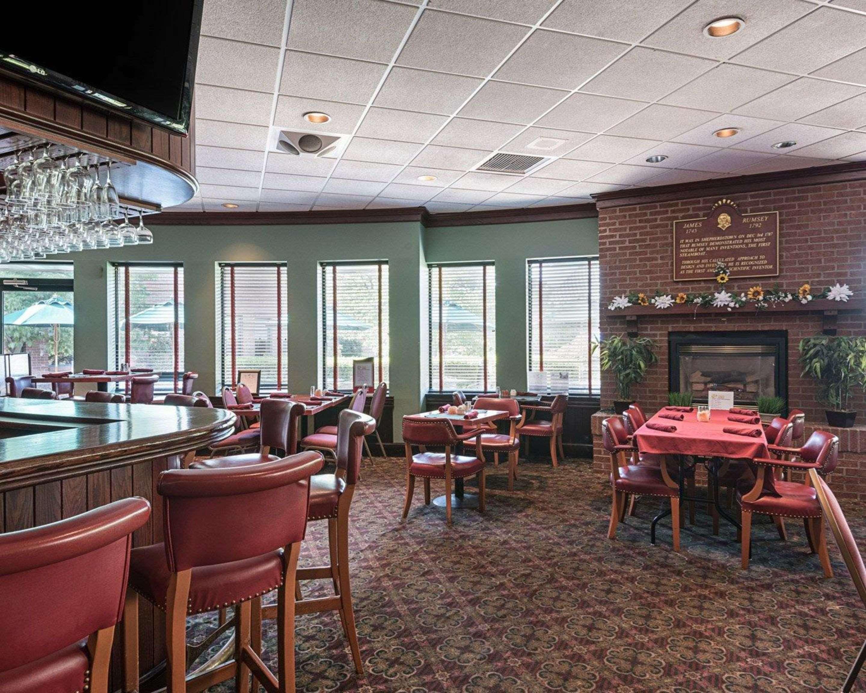 Clarion Hotel & Conference Center Shepherdstown Bagian luar foto