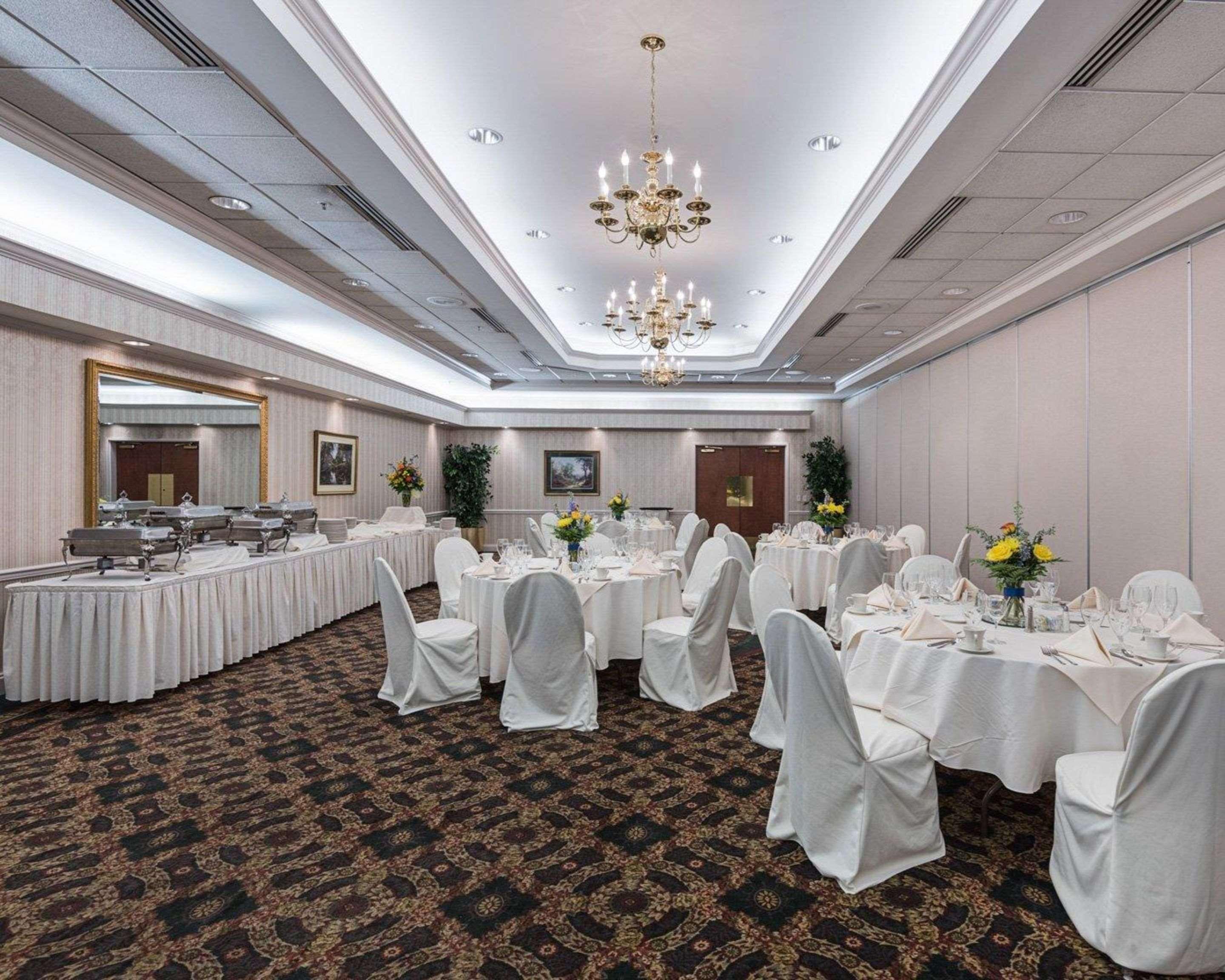 Clarion Hotel & Conference Center Shepherdstown Bagian luar foto