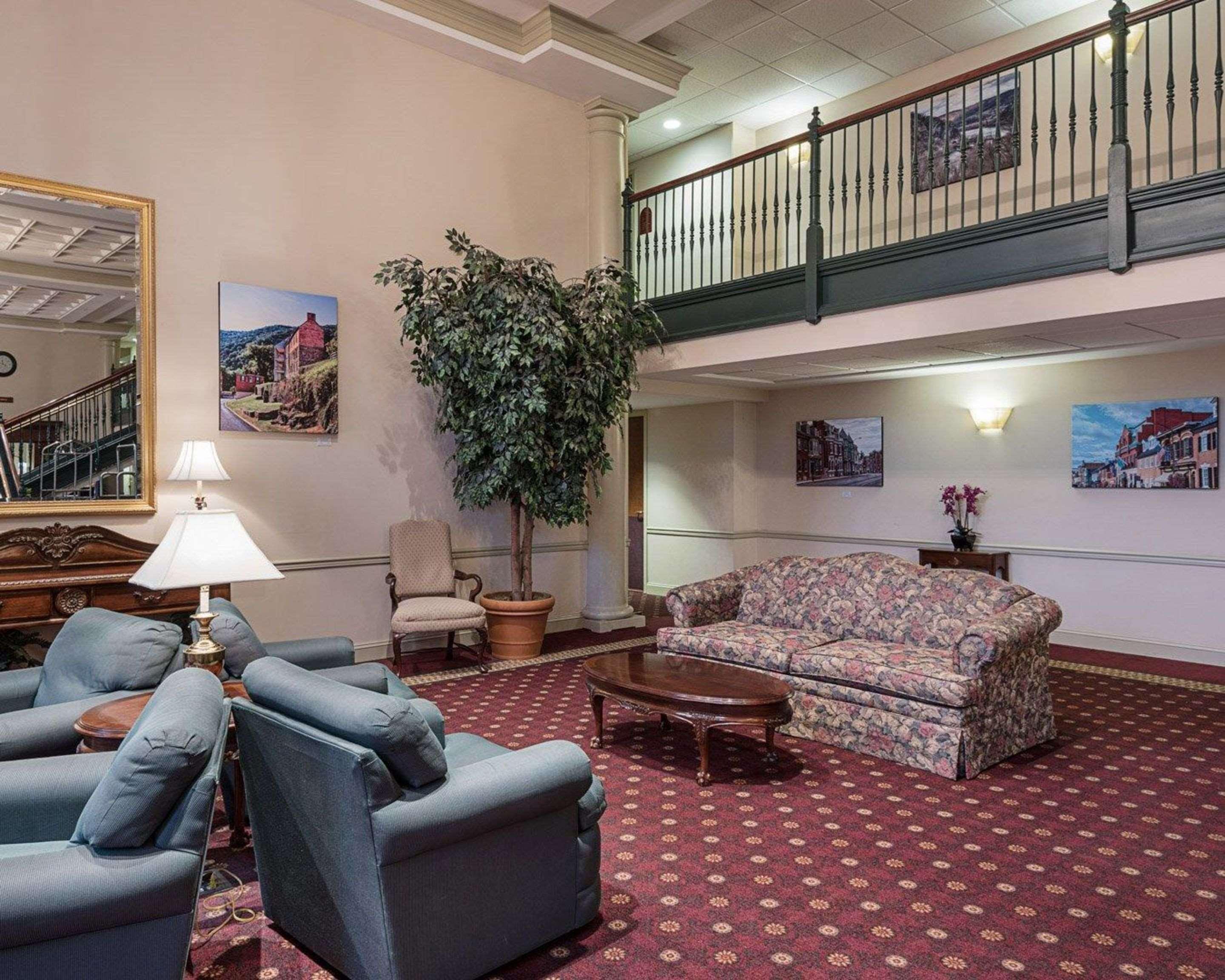 Clarion Hotel & Conference Center Shepherdstown Bagian luar foto