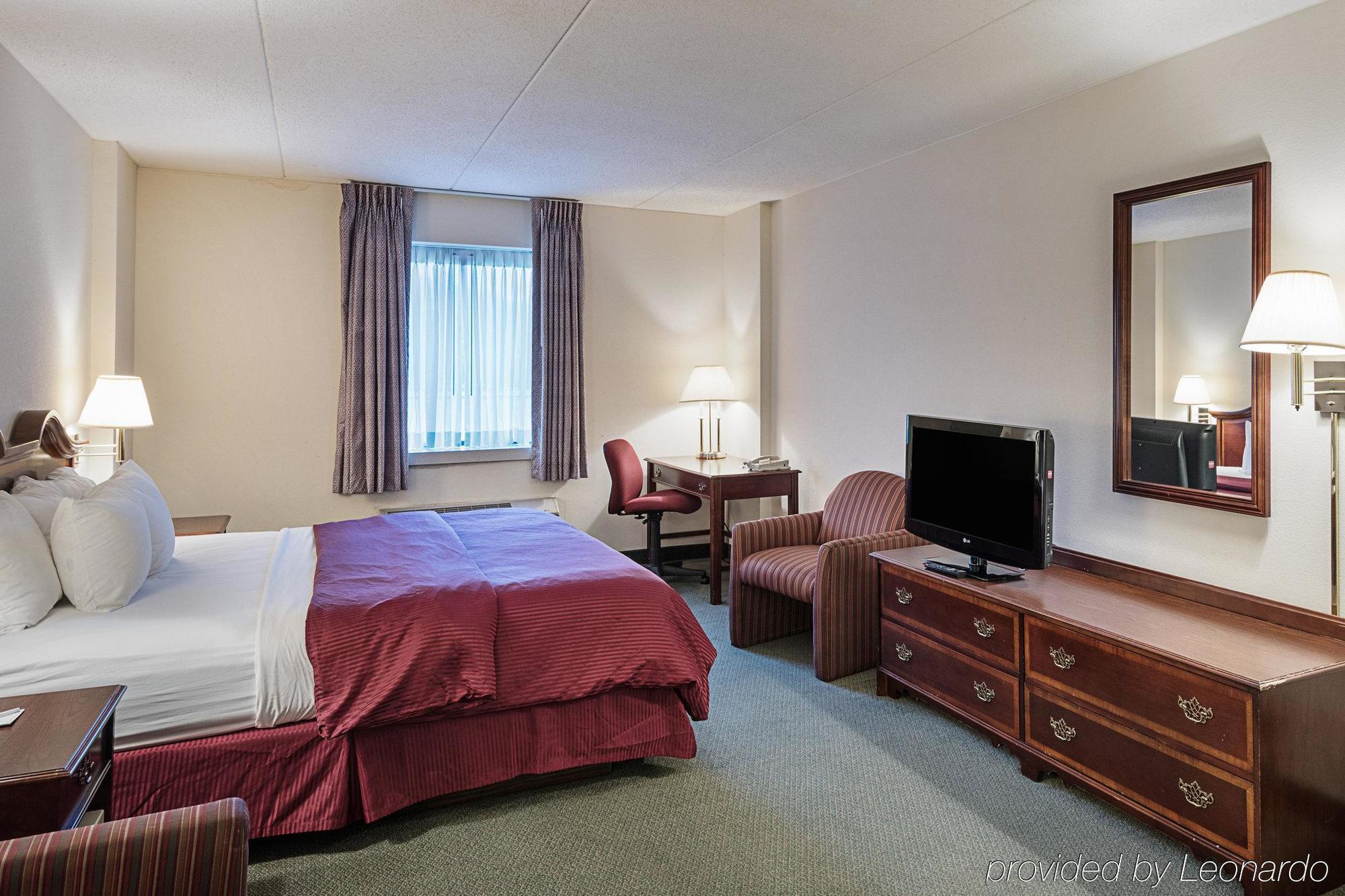 Clarion Hotel & Conference Center Shepherdstown Bagian luar foto