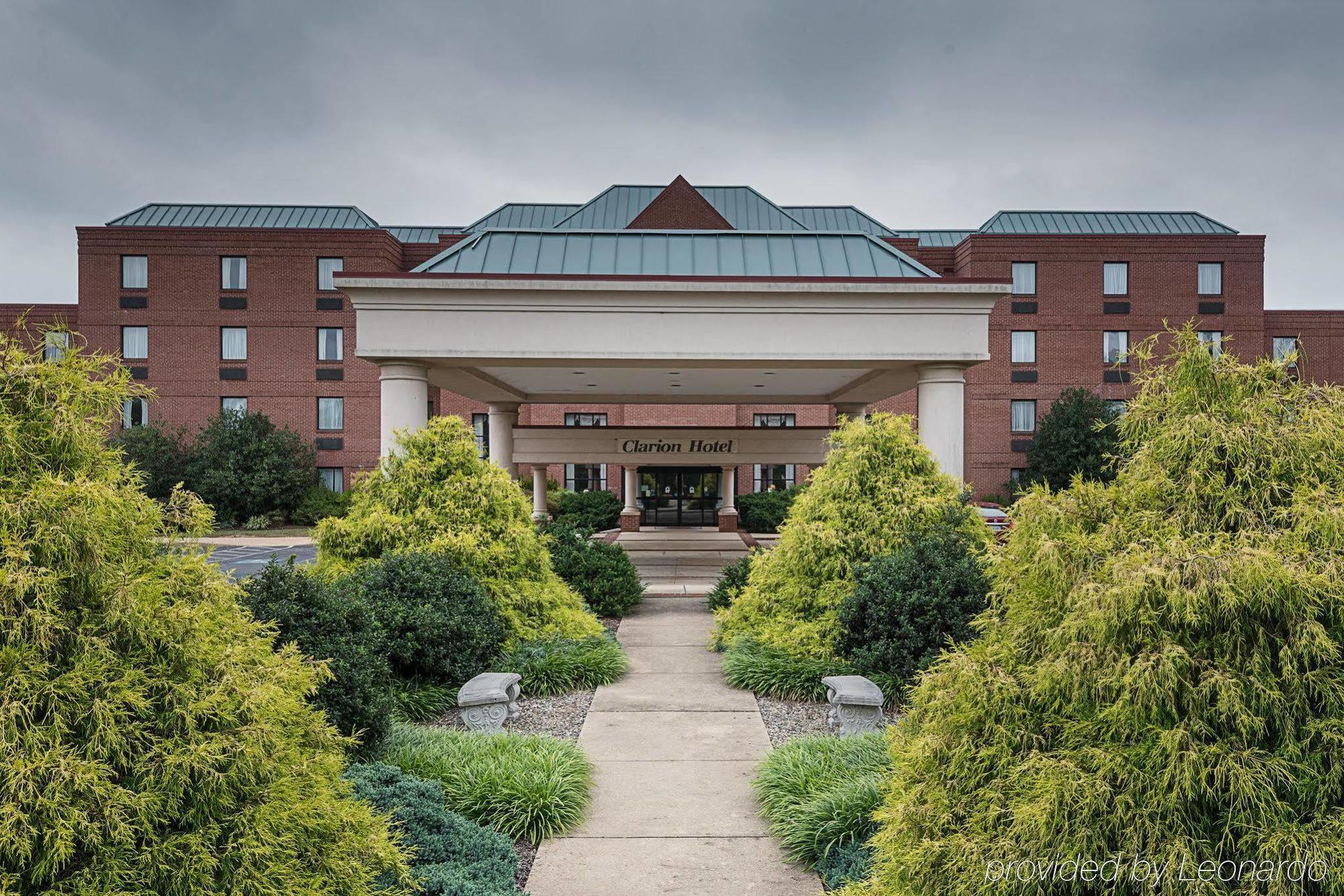 Clarion Hotel & Conference Center Shepherdstown Bagian luar foto