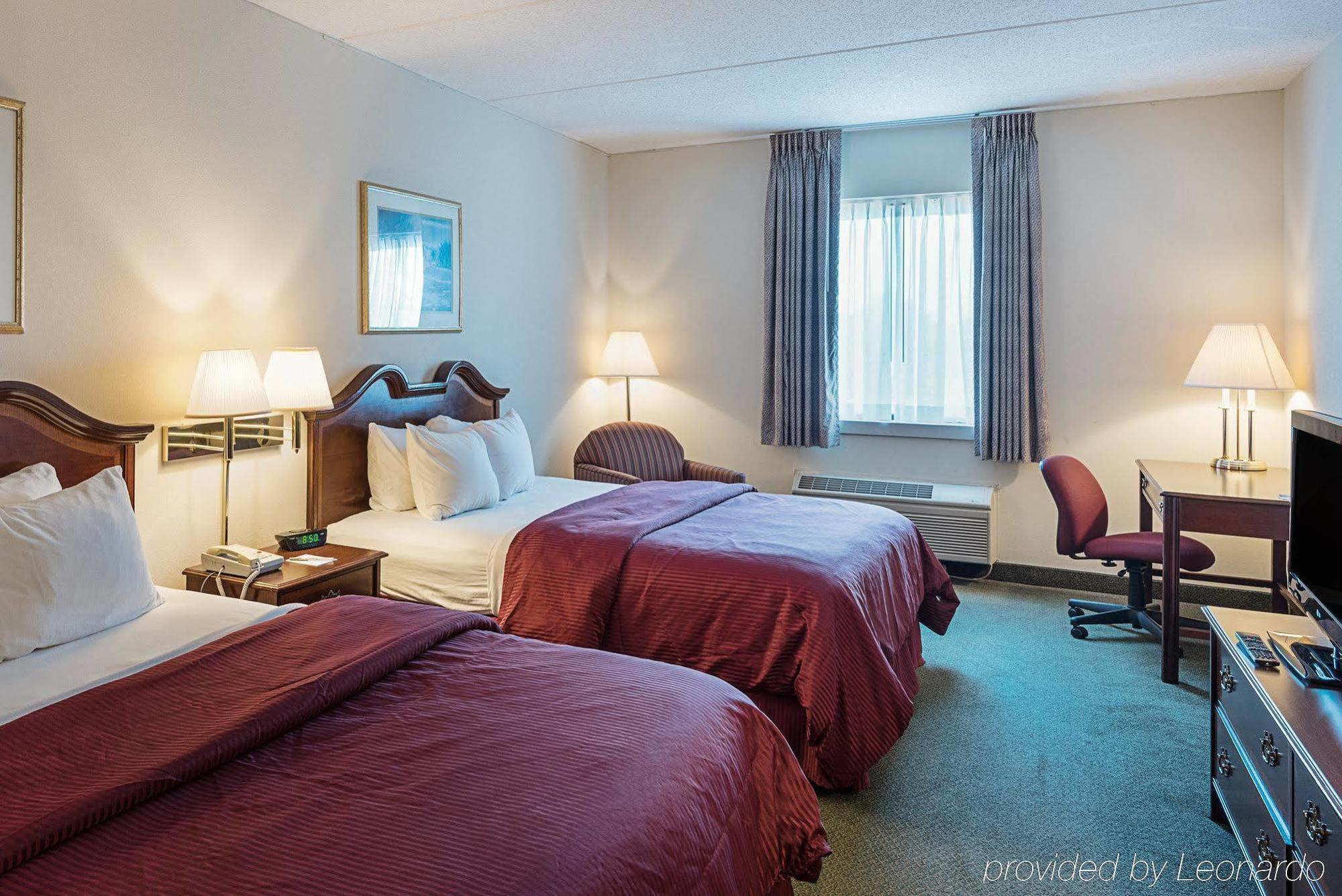 Clarion Hotel & Conference Center Shepherdstown Bagian luar foto