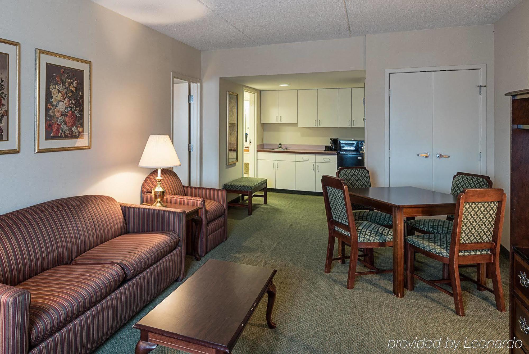 Clarion Hotel & Conference Center Shepherdstown Bagian luar foto